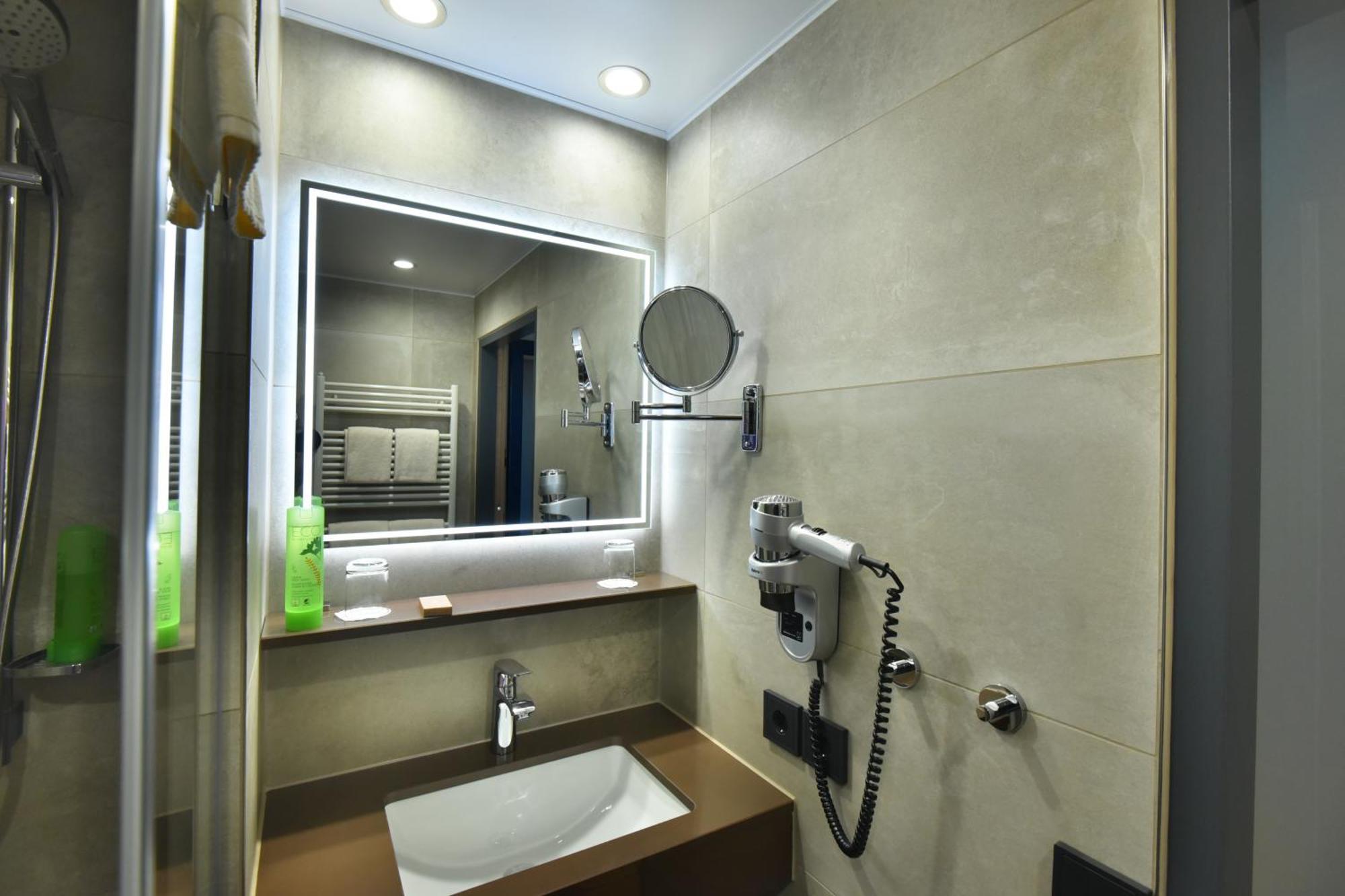 Bio-Seehotel Zeulenroda Chambre photo