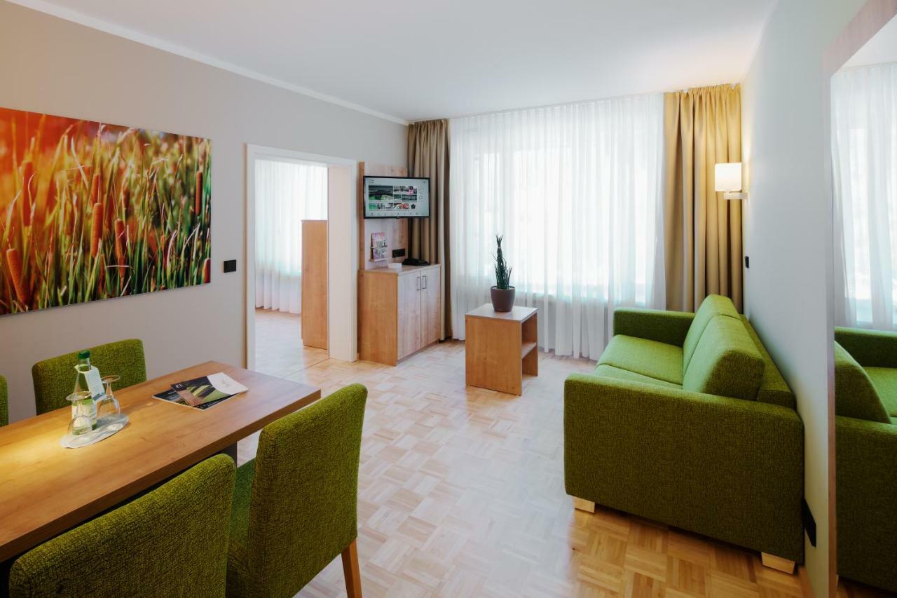 Bio-Seehotel Zeulenroda Extérieur photo