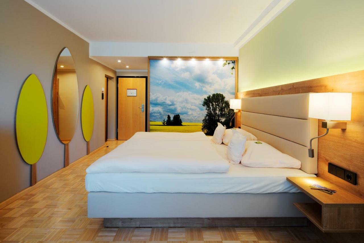Bio-Seehotel Zeulenroda Extérieur photo